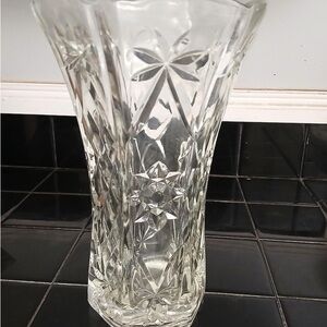 Vintage anchor hocking star crystal vase